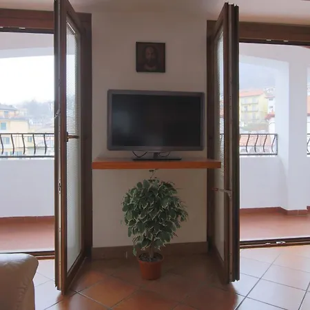 Italianway - Piazza Nuova 3 * San Fedele Intelvi